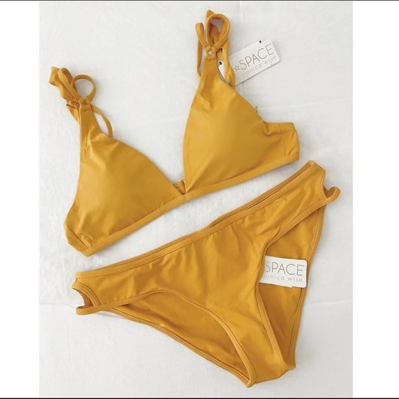 L*Space Ruffle Bikini Top - Picture 5 of 9